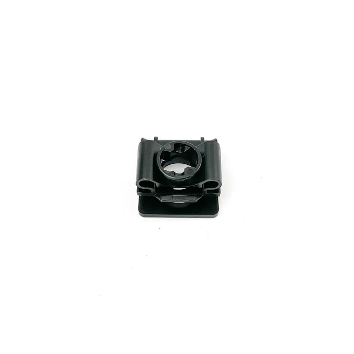 135980 Holding Bracket