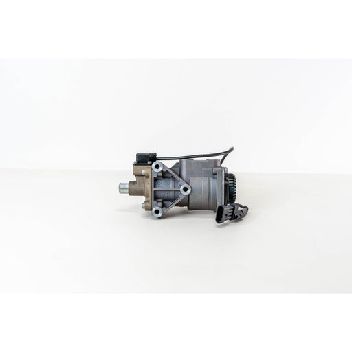 570305 Distributor Piece, brake lines