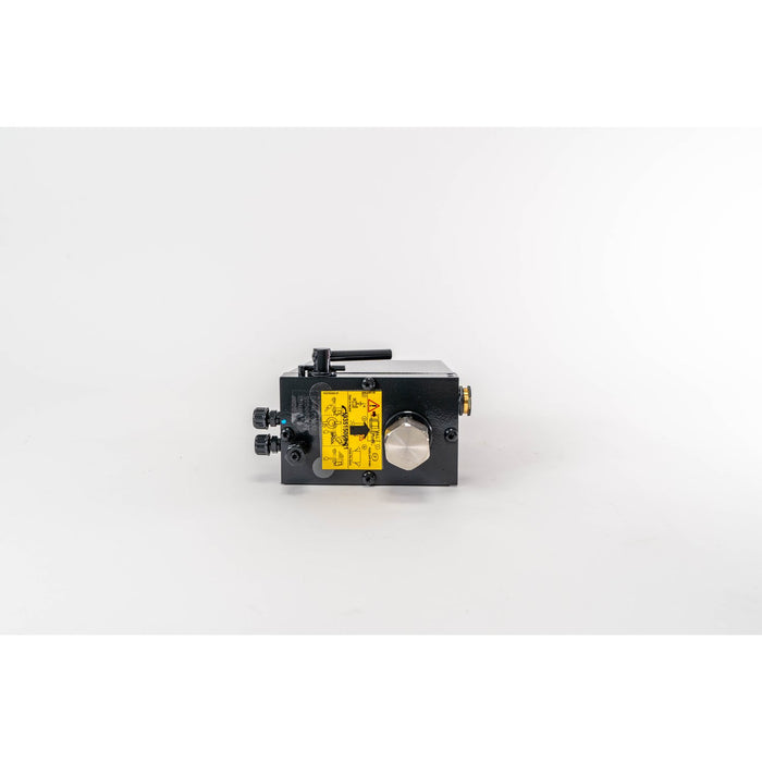 950400IV Tilt Pump, driver cab