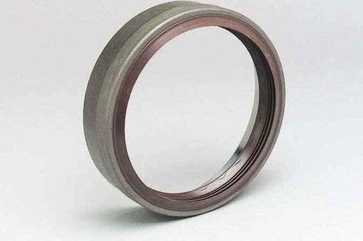 SLP PB-555 Oil Seal Wheel Hub - 4717787,4881555